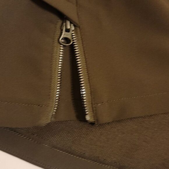 Athleta on the move olive green motto jacket size large. - Picture 9 of 12